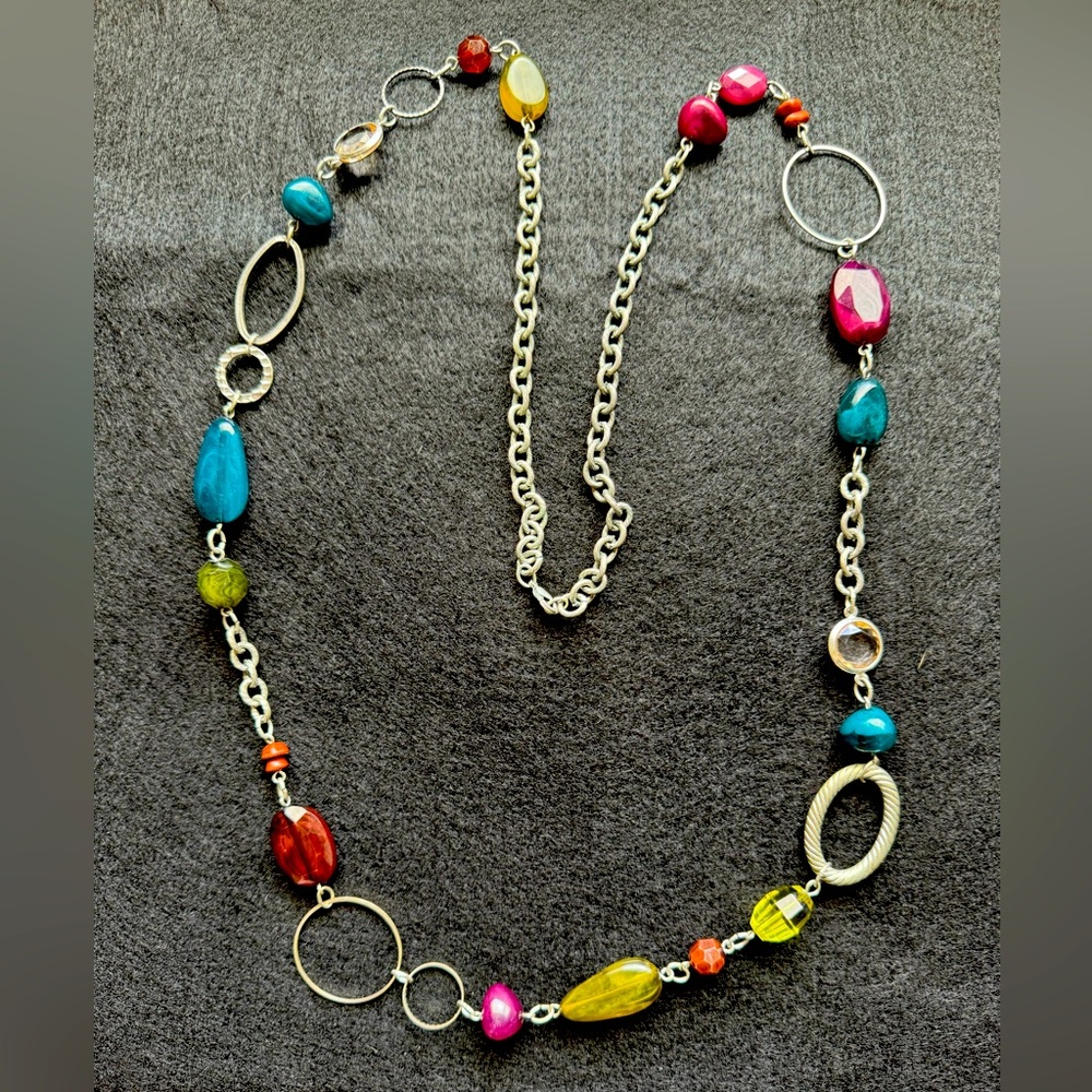 Silver toned metallic beaded necklace